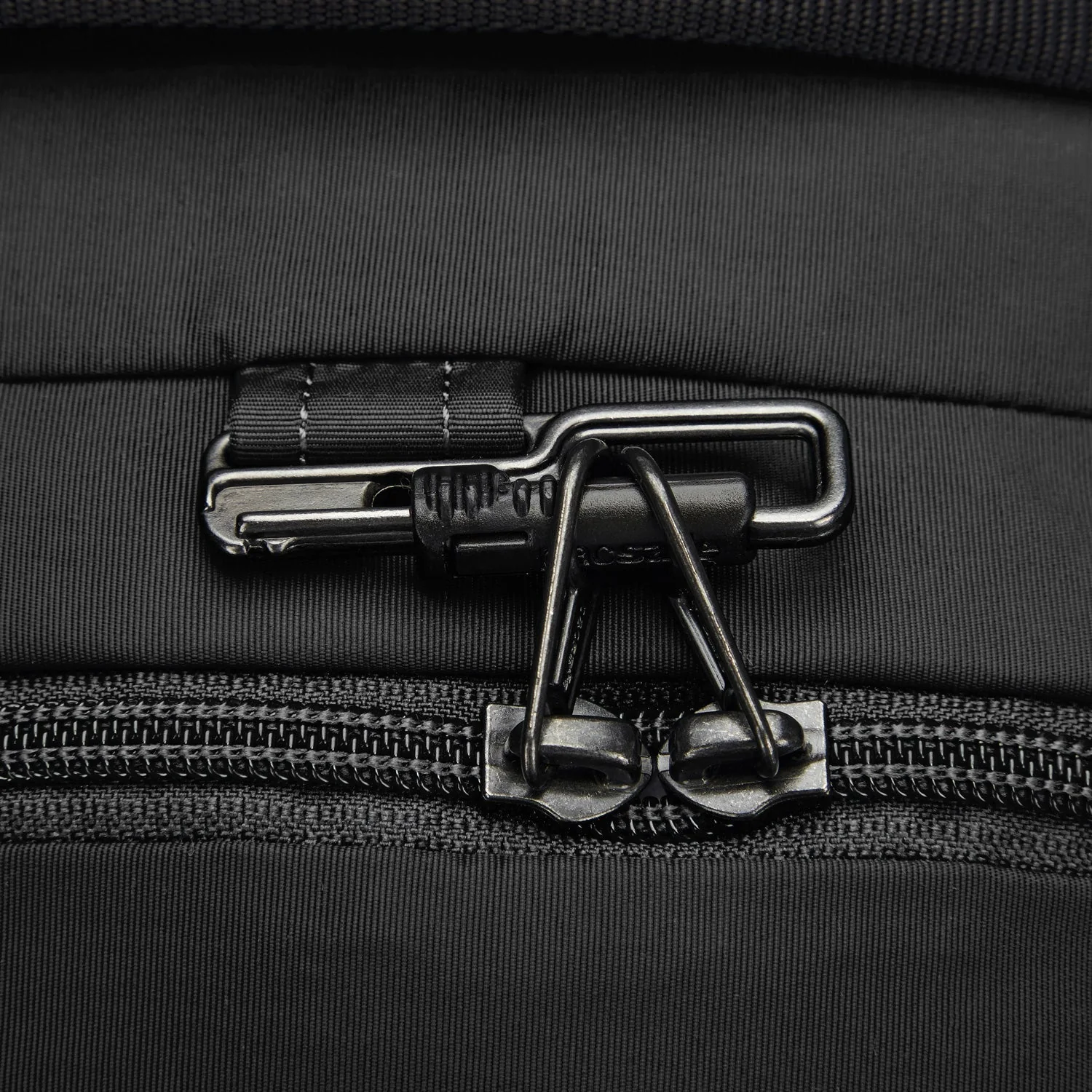 Pacsafe® LS450 anti-theft 25L backpack - Image 21