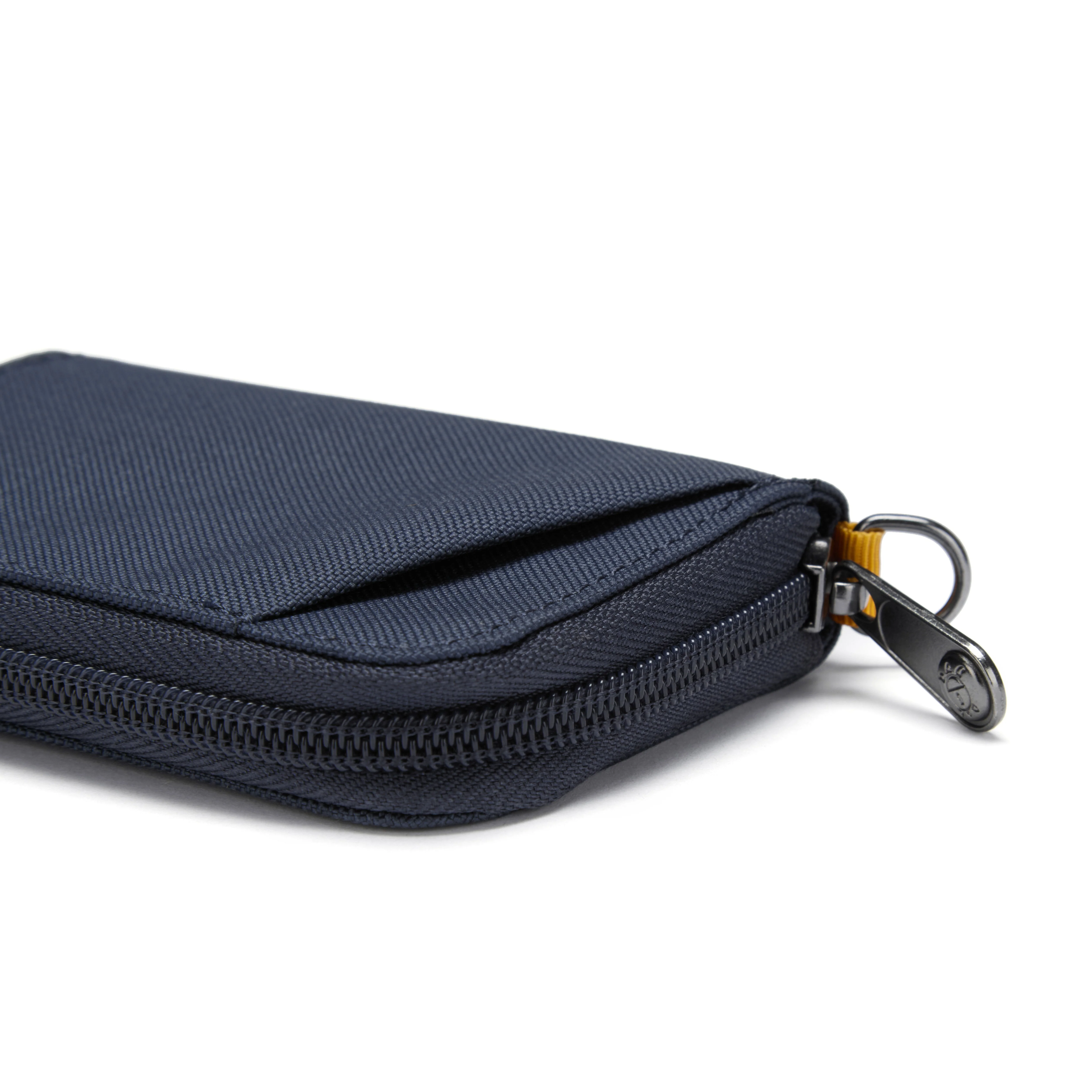 Pacsafe® RFIDsafe™ RFID blocking card wallet - Image 53