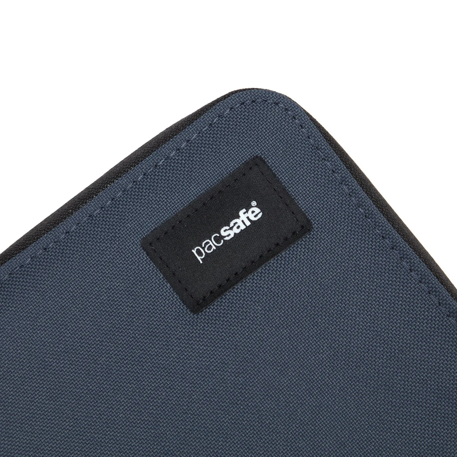 Pacsafe® RFIDsafe™ RFID blocking compact travel organizer - Image 10