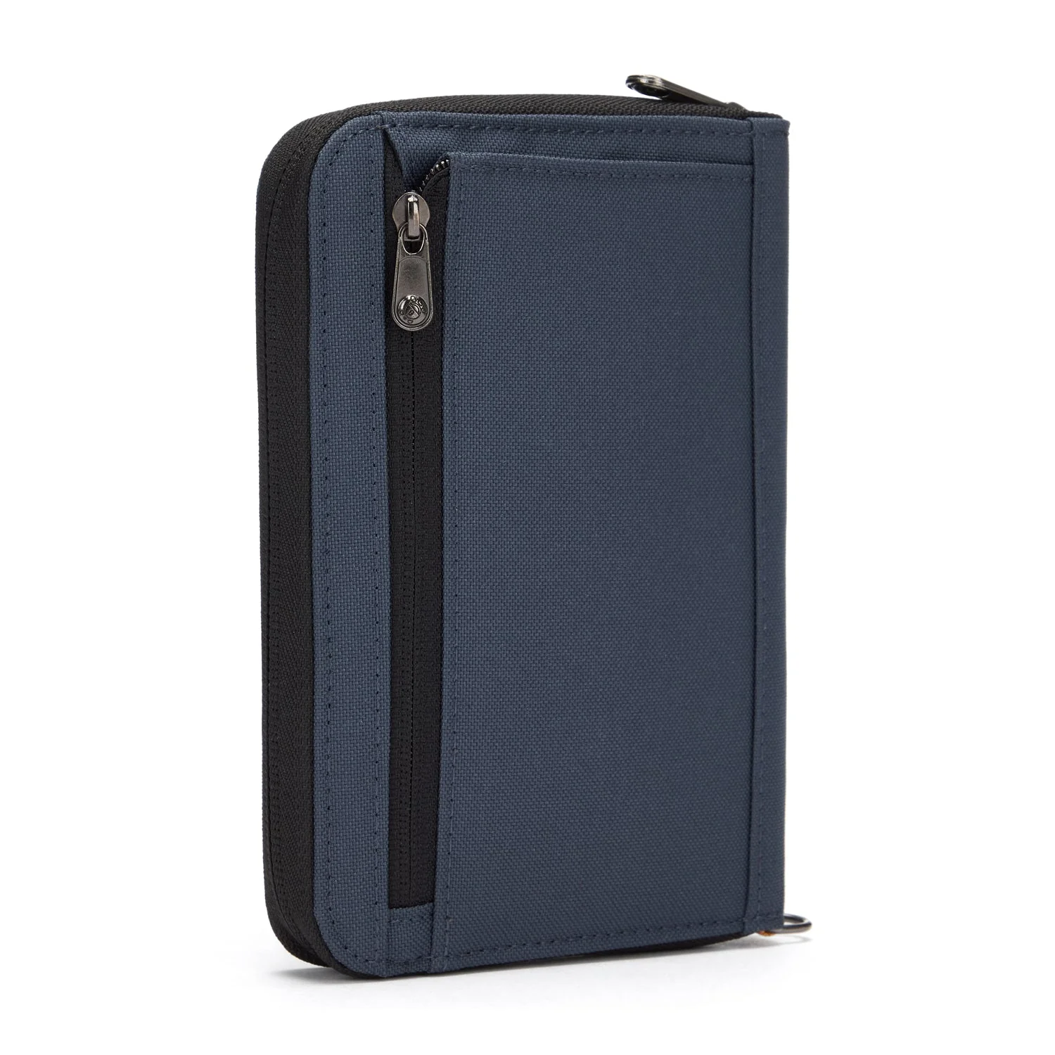 Pacsafe® RFIDsafe™ RFID blocking compact travel organizer - Image 9