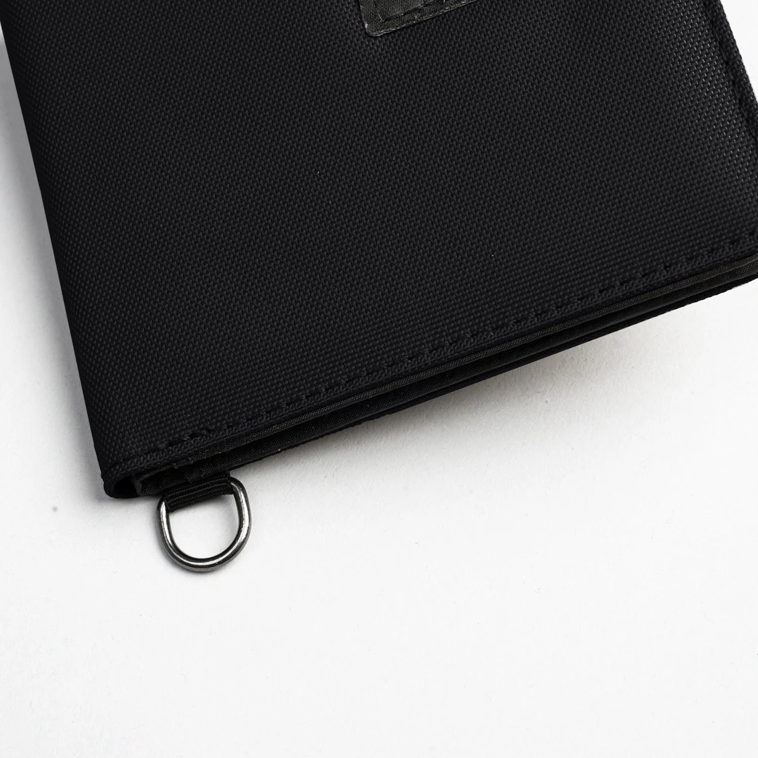 Pacsafe® RFIDsafe™ RFID blocking bifold wallet - Image 37