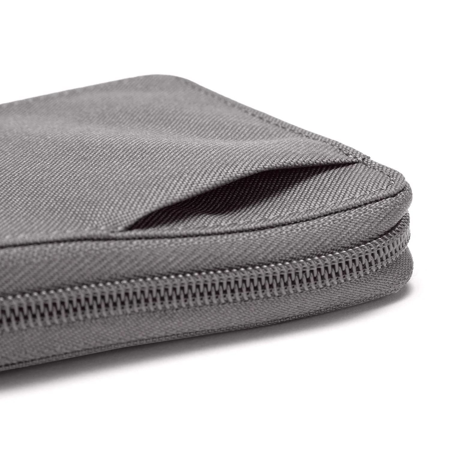 Pacsafe® RFIDsafe™ RFID blocking zip around wallet - Image 23
