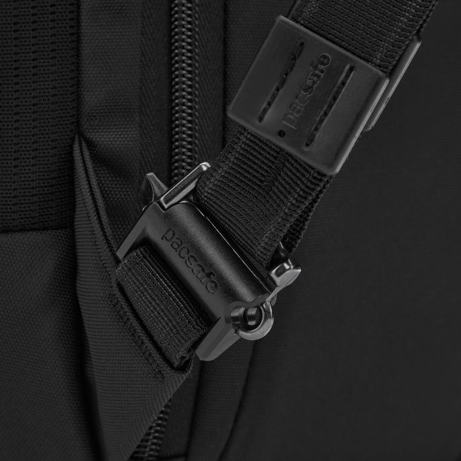 Pacsafe® EXP35 anti-theft travel backpack - Image 23