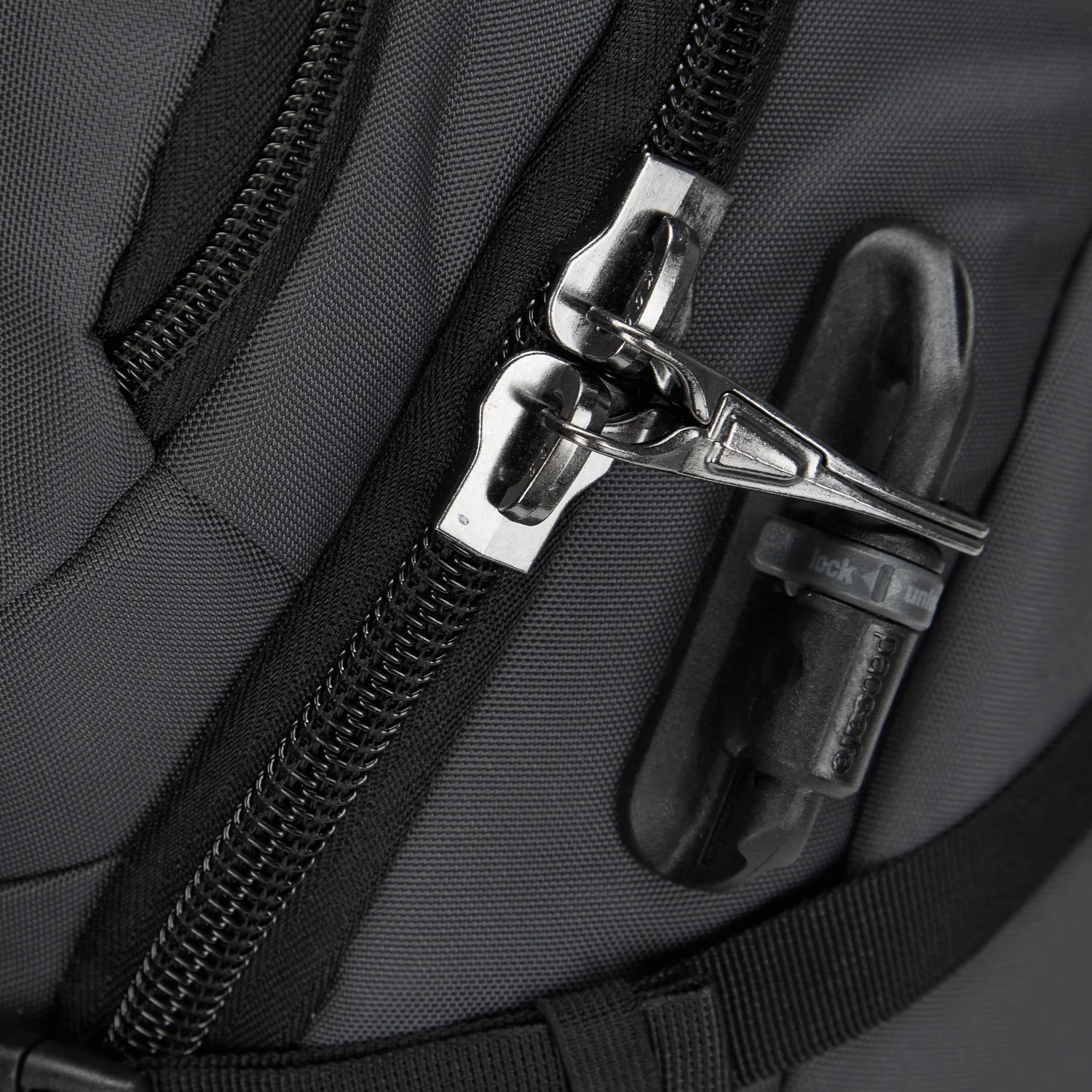 Pacsafe® EXP35 anti-theft travel backpack - Image 9